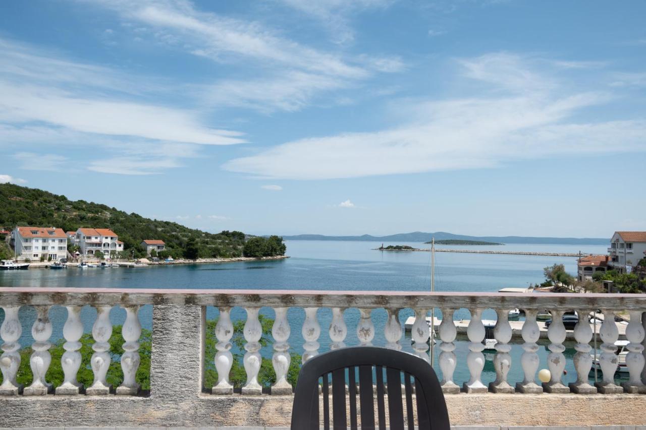 Apartments By The Sea Zaglav, Dugi Otok - 17788 Sali Exterior foto